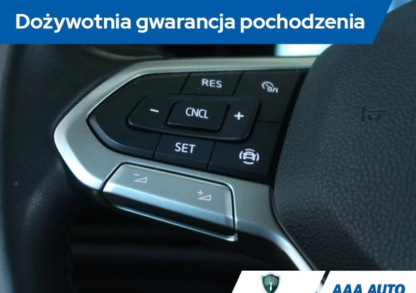 Volkswagen Golf cena 70000 przebieg: 107780, rok produkcji 2020 z Łańcut małe 254